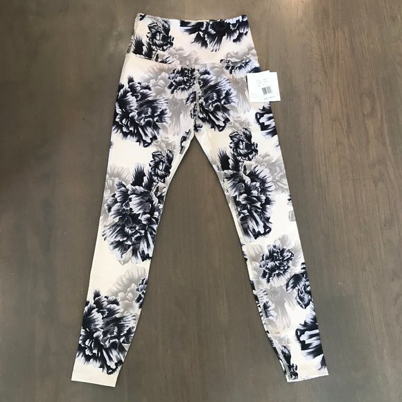 Beyond Yoga Pants - Beyond Yoga Blue Floral Yoga Pants